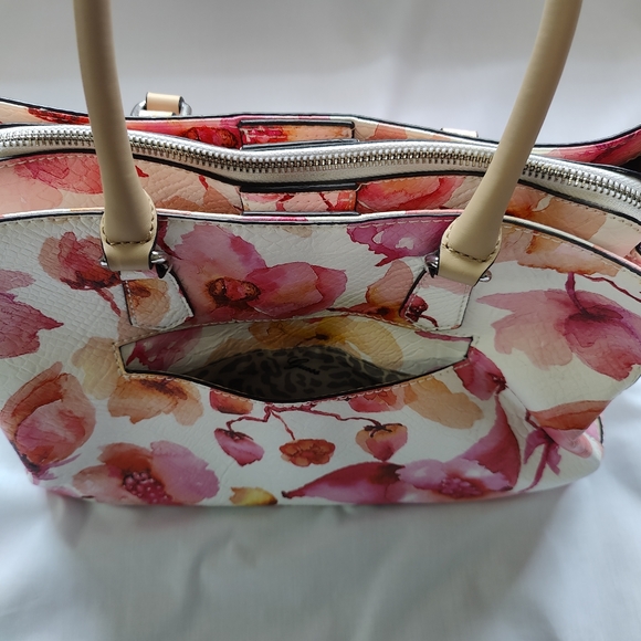 Guess Floral Faux Leather Handbag - Detachable Shoulder Strap - Picture 9 of 9